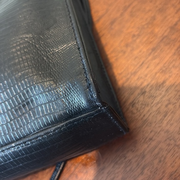 Robinson’s leather Crossbody bag reptile/ croc imprint black gold tone HW EUC - Picture 11 of 17